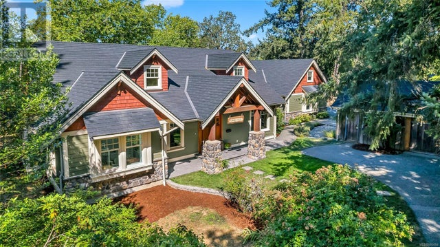 6140 Lakes Rd, Duncan