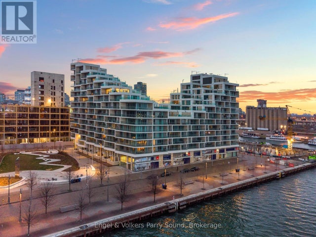 104 - 118 Merchants' Wharf, Toronto (waterfront Communities)