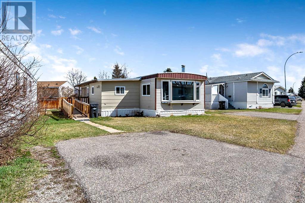 106 Home Bay Se, High River