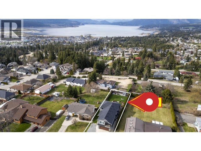 1351 15 Avenue Se, Salmon Arm
