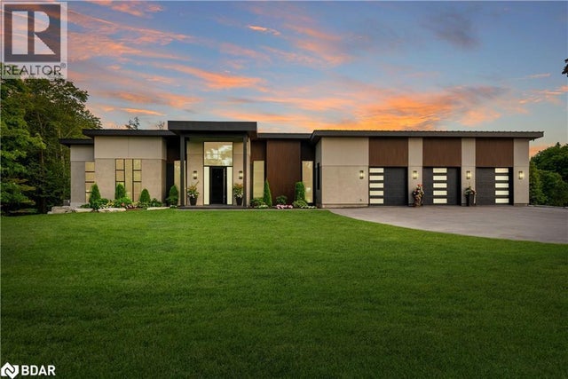 2761 Lockhart Road, Innisfil