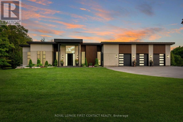 2761 Lockhart Road, Innisfil