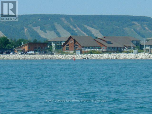 710 - 710 Johnston Park Avenue, Collingwood