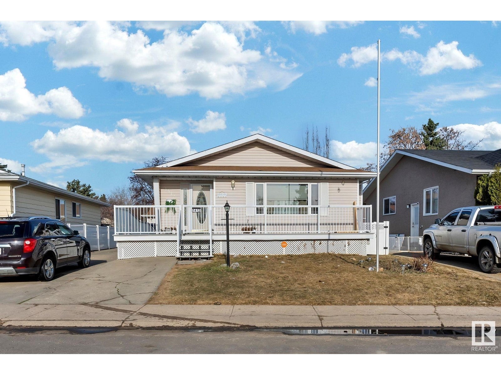 1412 63 St Nw, Edmonton