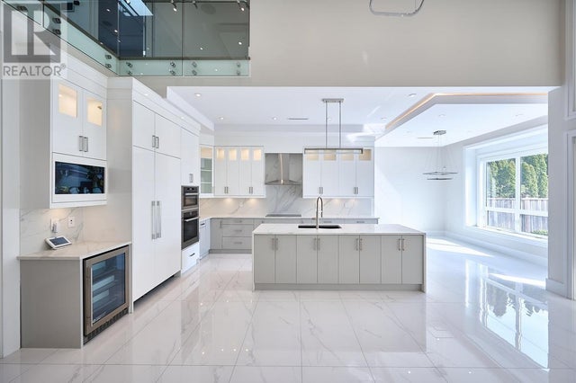 7680 Steveston Highway, Richmond