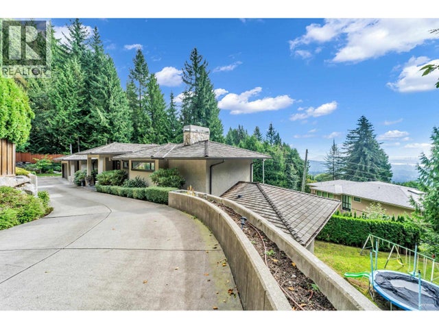 1162 Millstream Road, West Vancouver