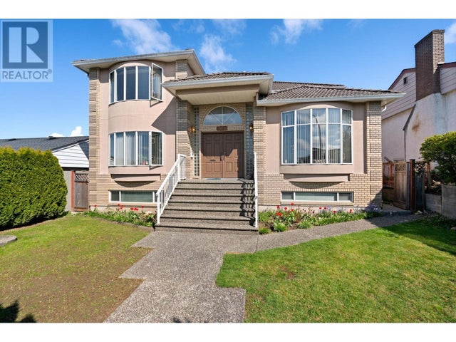 4055 Napier Street, Burnaby