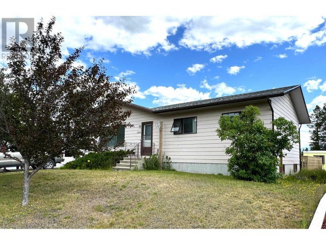 1055 9th Avenue, Valemount