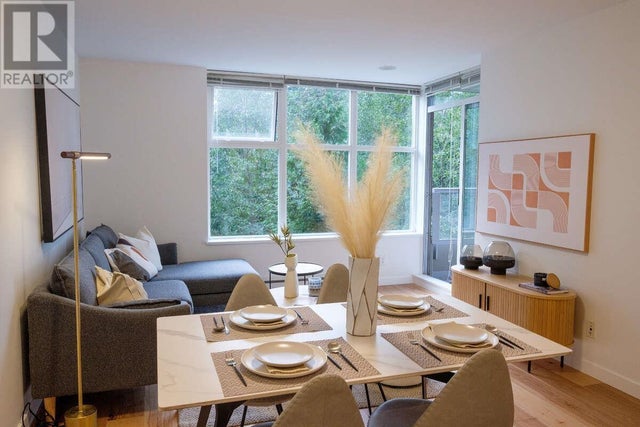 403 9232 University Crescent, Burnaby