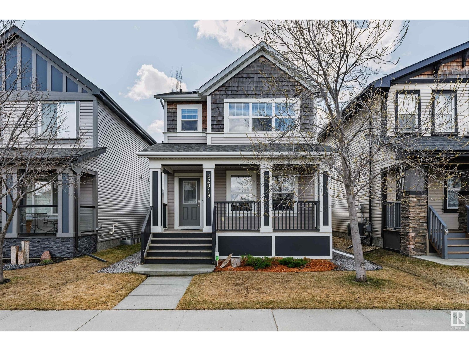22013 98a Av Nw, Edmonton