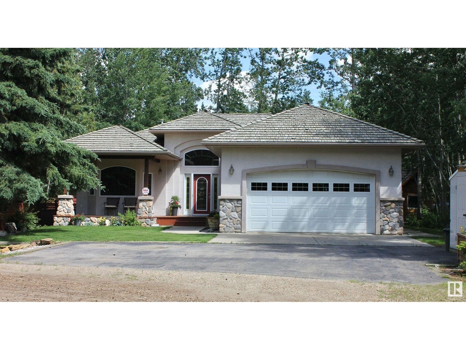 5802 48 St, Rural Wetaskiwin County