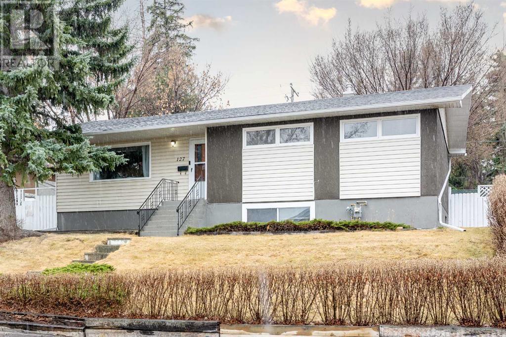 127 44 Avenue Nw, Calgary