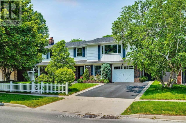 4195 Spruce Avenue, Burlington (shoreacres)