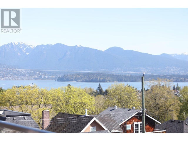 4039 W 11th Avenue, Vancouver