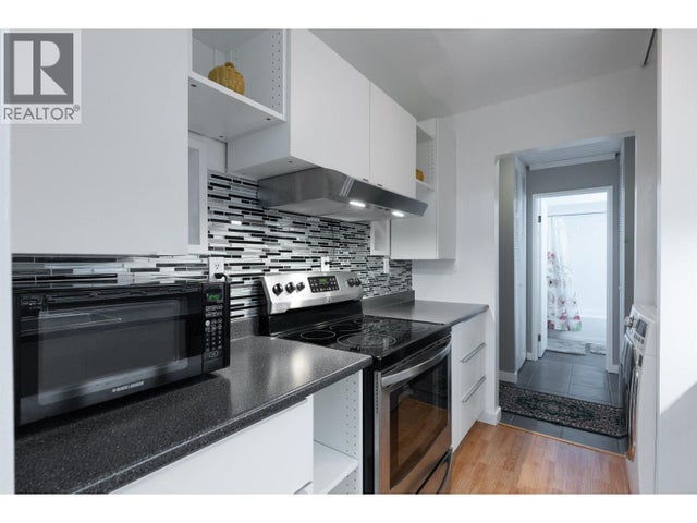 402 9880 Manchester Drive, Burnaby