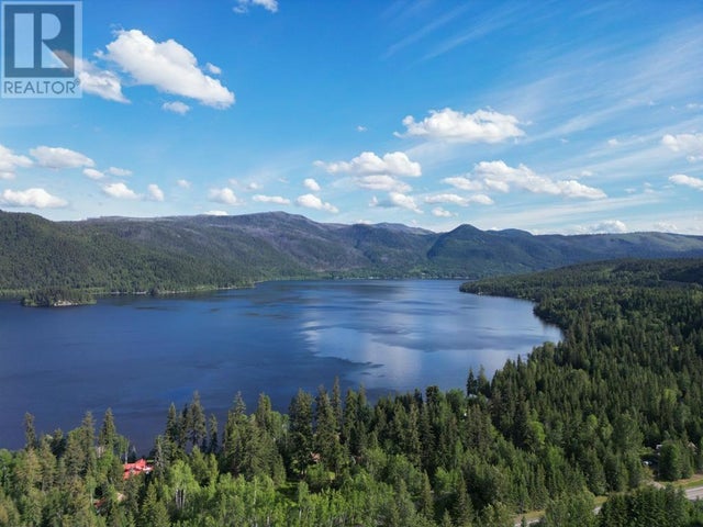 6649 Rayfield Road, 70 Mile House