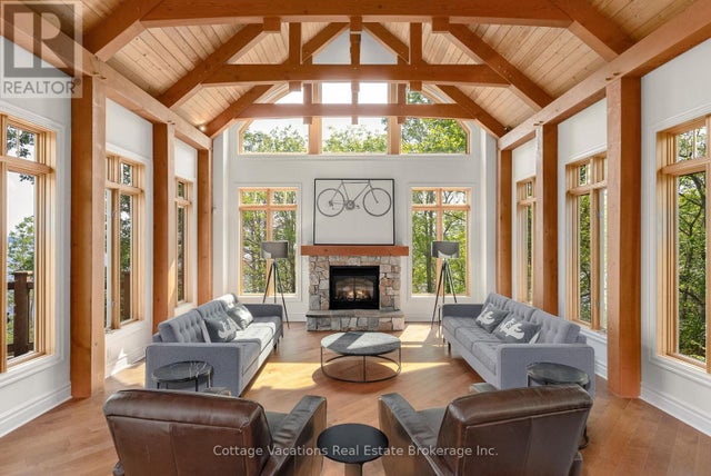 1016 Lawland Heights Road, Gravenhurst (wood (gravenhurst))