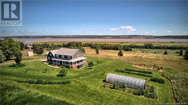 2585 Route 114, Weldon