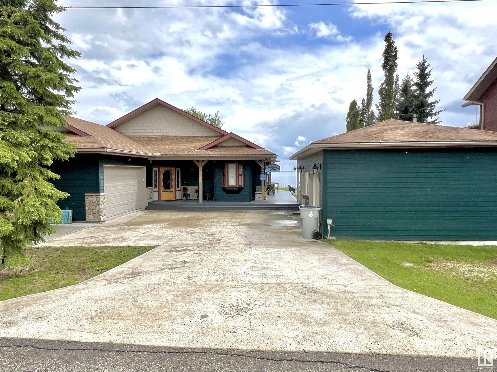 103 Lake Drive Be, Rural Wetaskiwin County