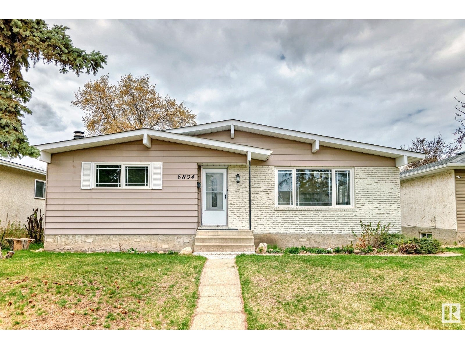 6804 32 Av Nw, Edmonton