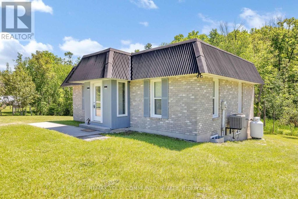 112922 Highway 7, Addington Highlands (addington Highlands)