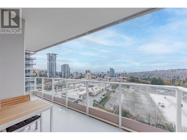 605 3833 Evergreen Place, Burnaby