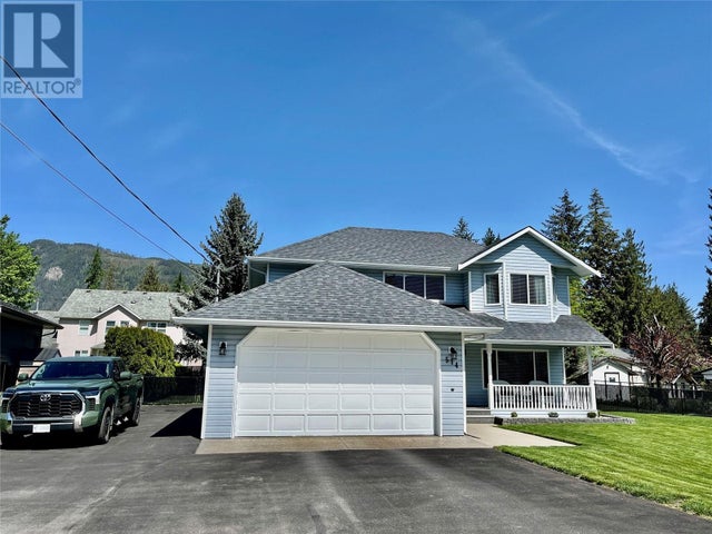 514 Forest Park Street, Sicamous