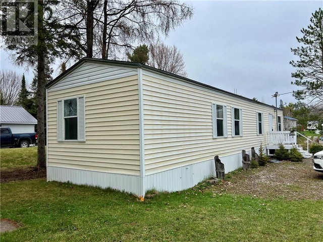 124 D Clouthier Road, St. Charles