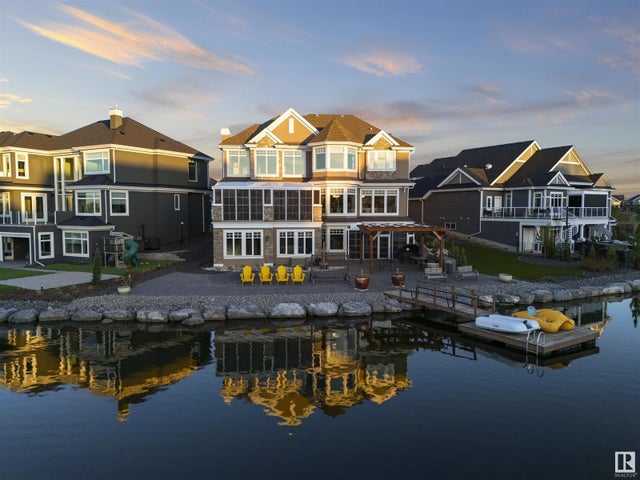 8948 20 Av Sw, Edmonton