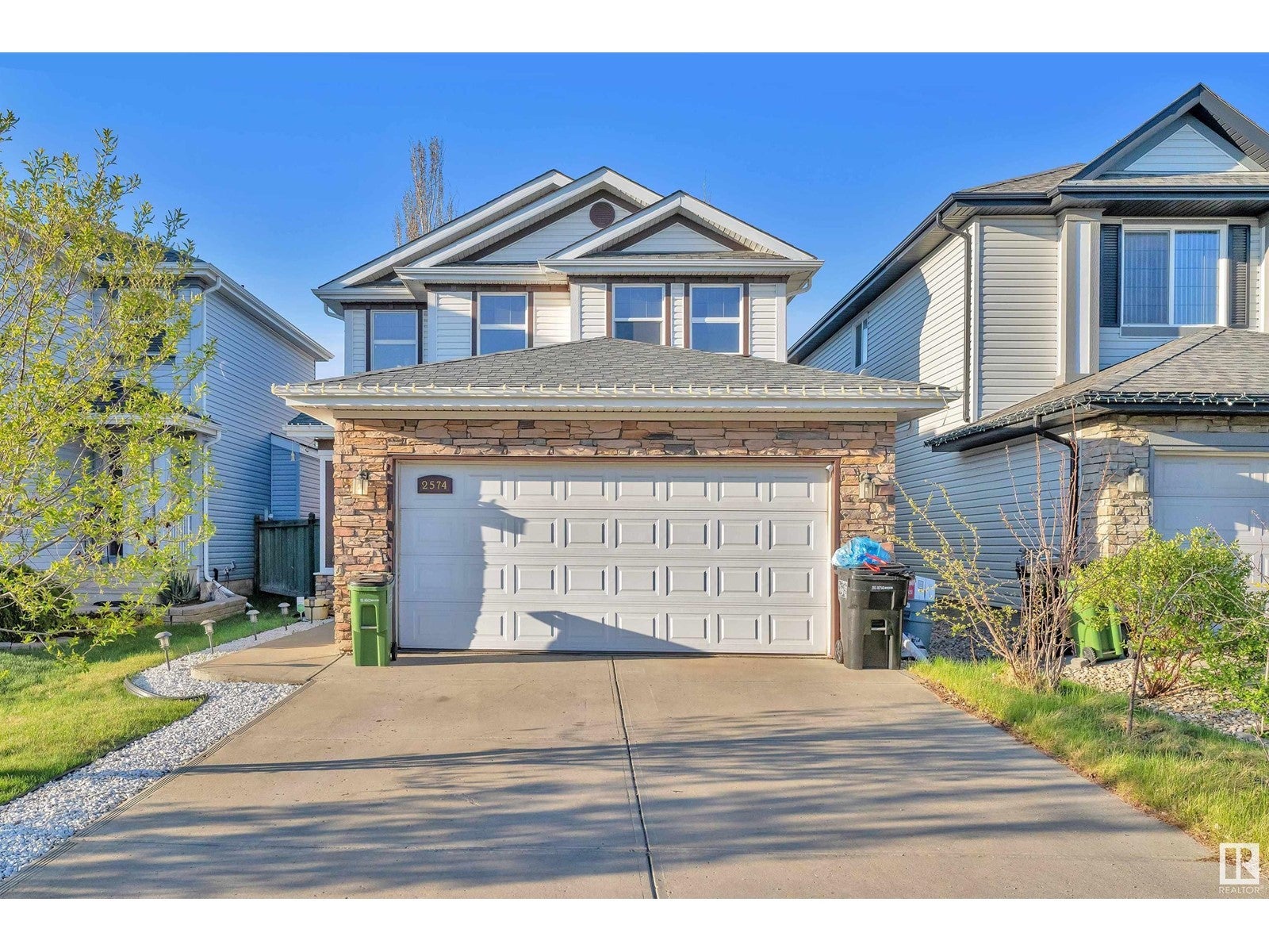 2574 Hanna Cr Nw, Edmonton