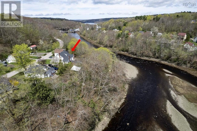 1361 River Road, Bear River