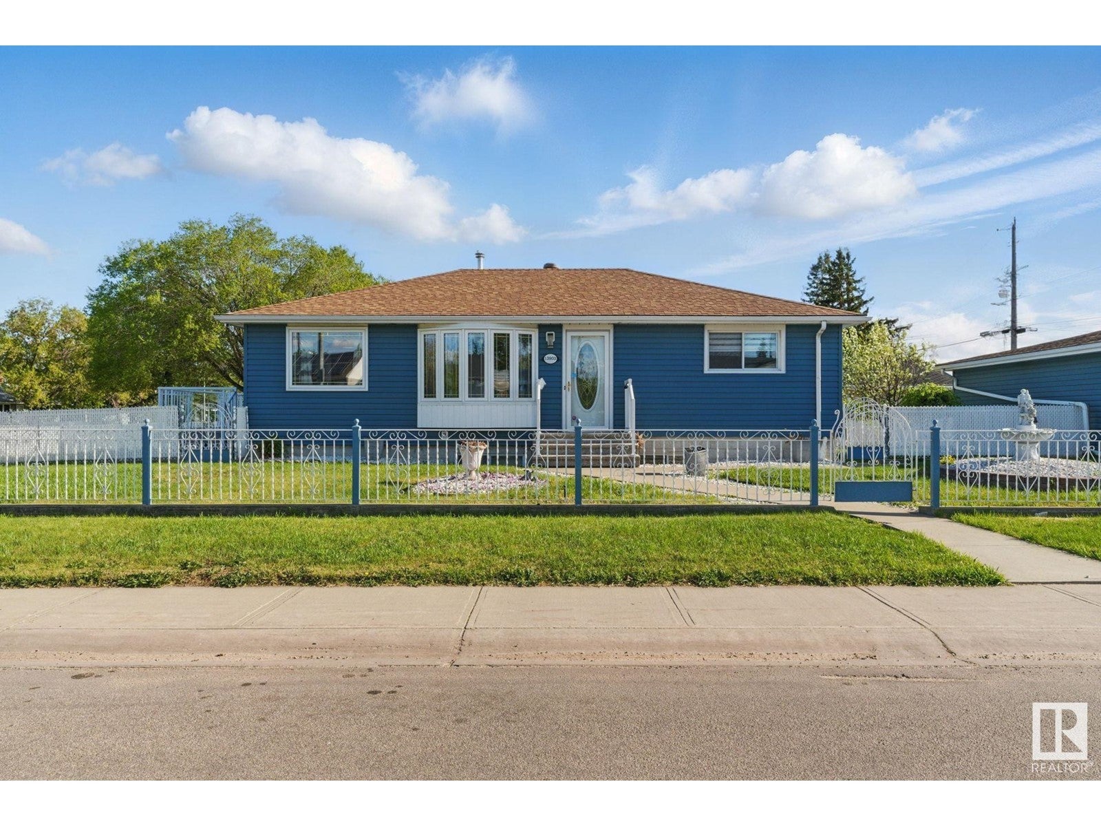 13903 135 Av Nw, Edmonton