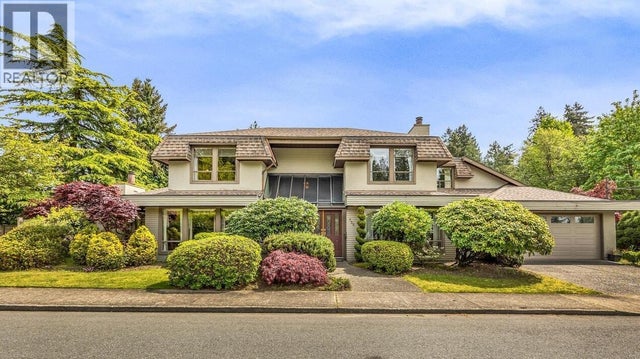 735 Sprice Avenue, Coquitlam