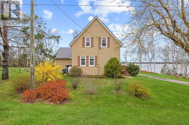 3773 Trans Canada Highway, South Pinette