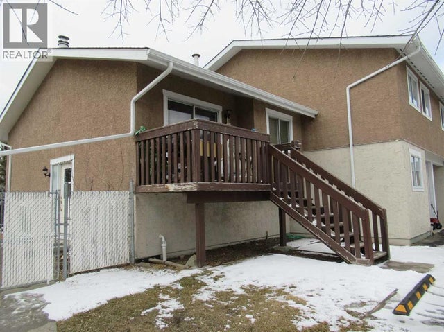 18, 420 Center Street N, Sundre