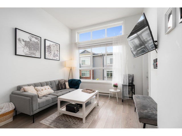 410 6468 195a Street, Surrey