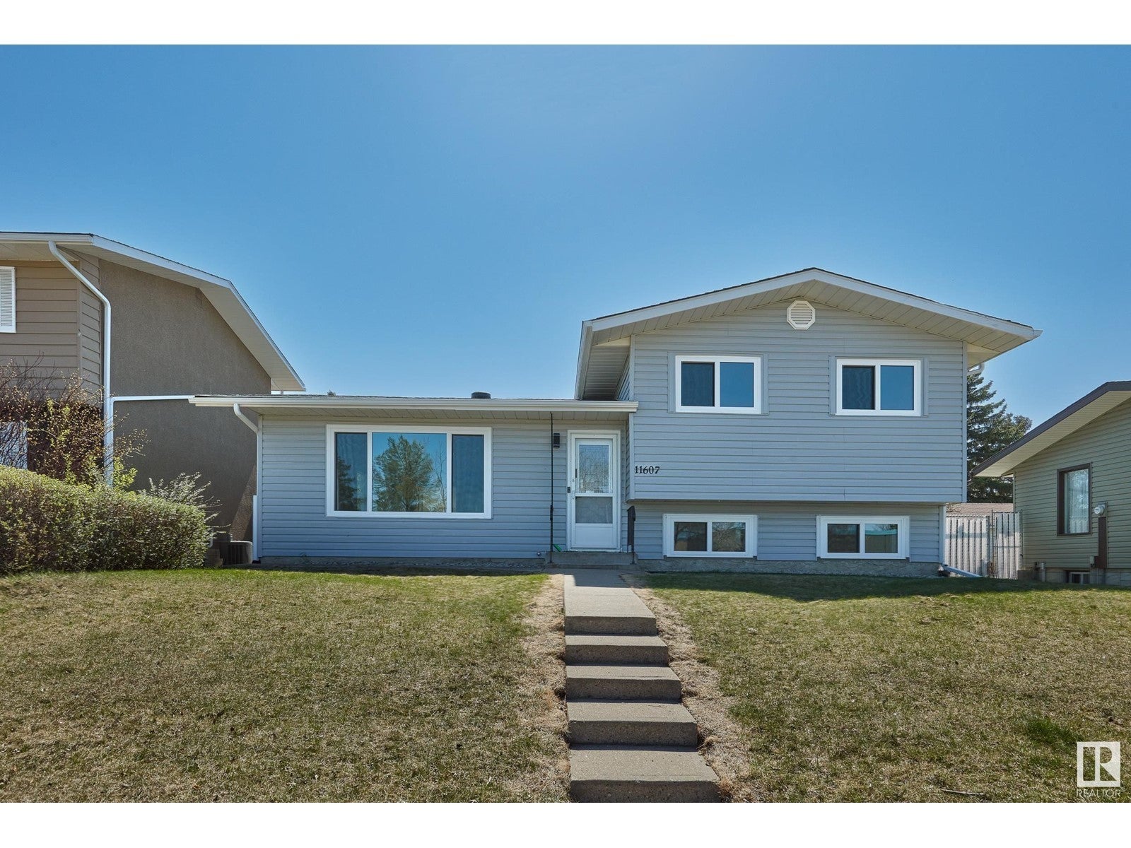 11607 40 Av Nw, Edmonton