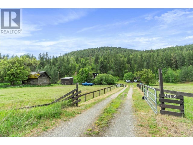 3068 Yankee Flats Road, Salmon Arm