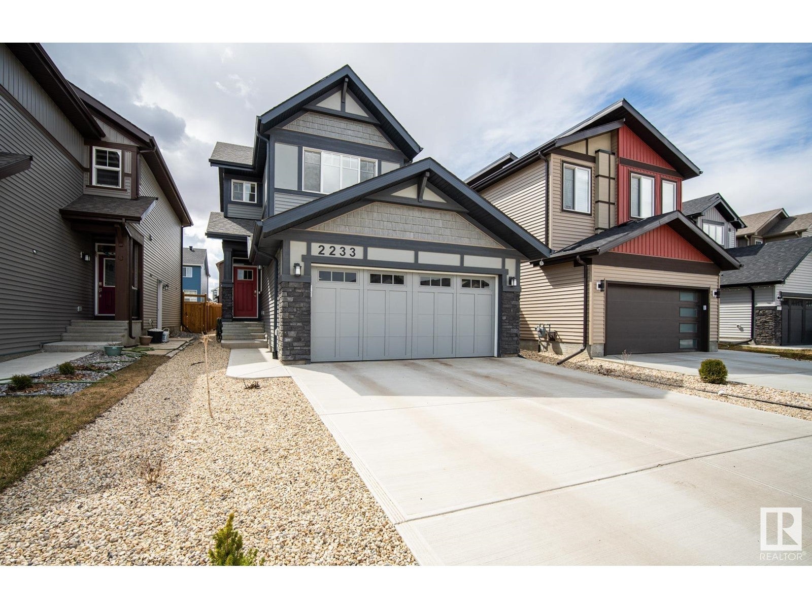 2233 Donaghey Wy Sw, Edmonton