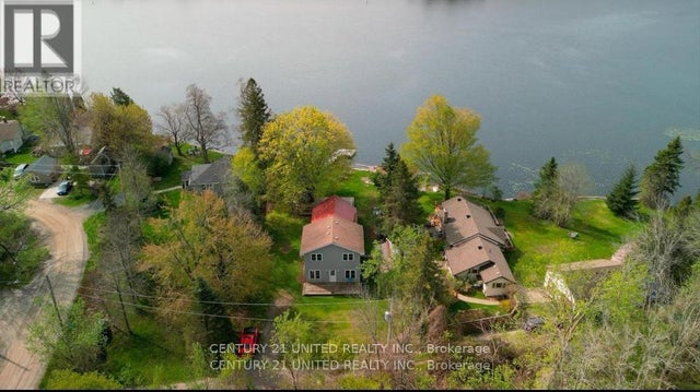 1035 Jarvis Lane, Asphodel-Norwood