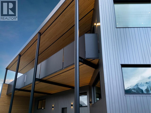 1780 Pinewood Drive, Pemberton