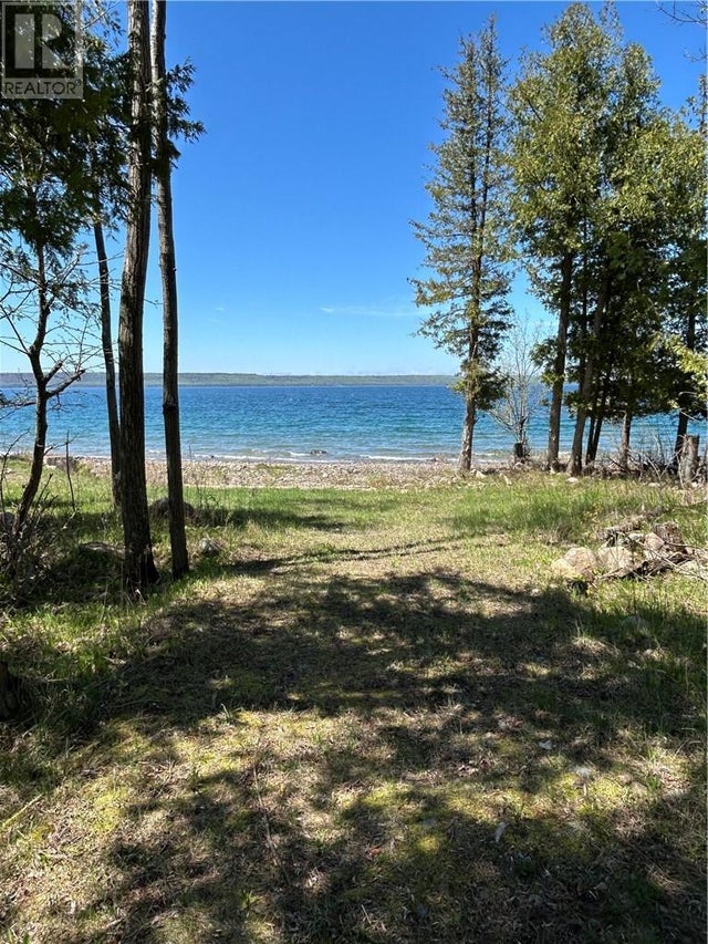 241 Grandor Road, Kagawong