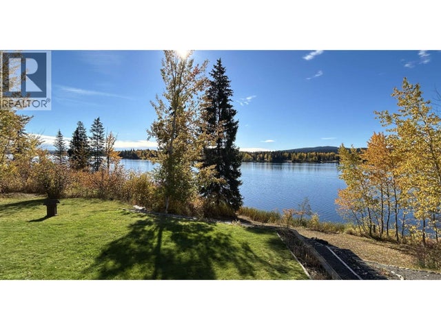 3722 Carson Road, 150 Mile House