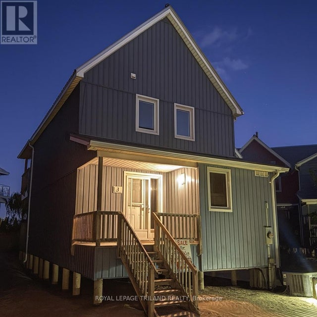 3 - 374 Edith Cavell Boulevard, Central Elgin (port Stanley)