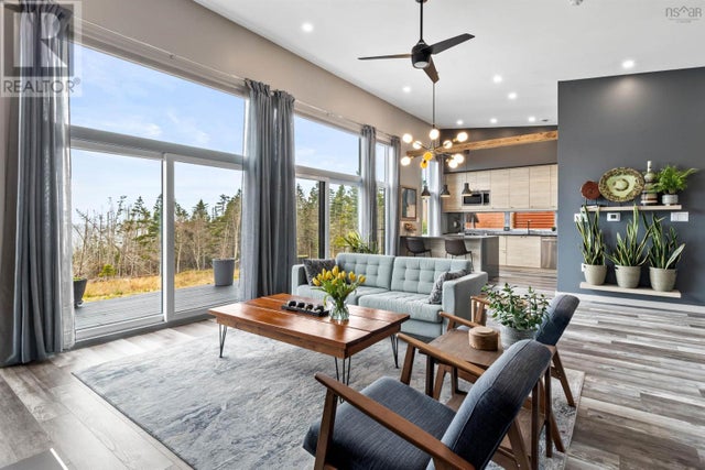 110 Kaakwogook Way, Clam Bay