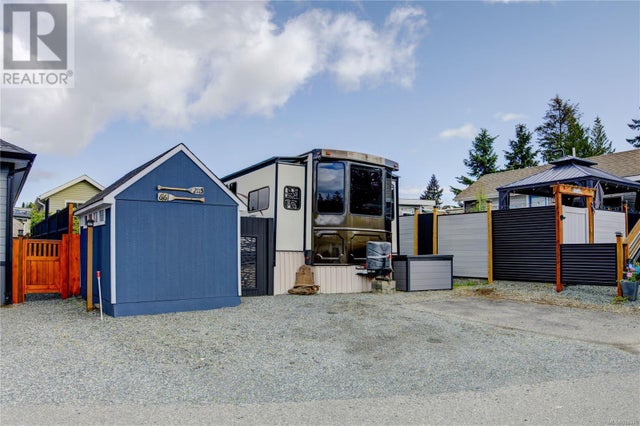 2115 Henderson Lake Way, Nanaimo