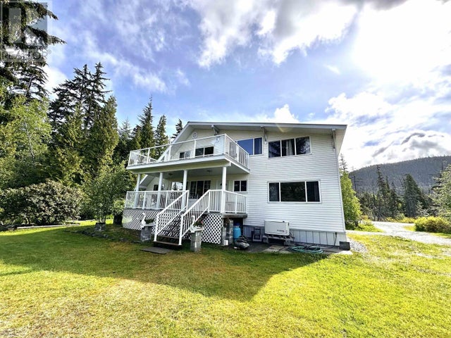 2605 First Avenue, Terrace