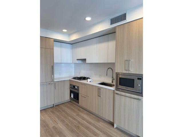 2008 9675 King George Boulevard, Surrey