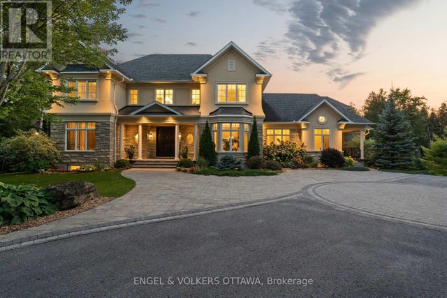 1408 Blackhorse Court, Ottawa