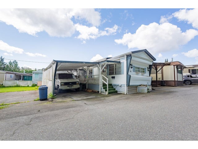 31 8266 King George Boulevard, Surrey